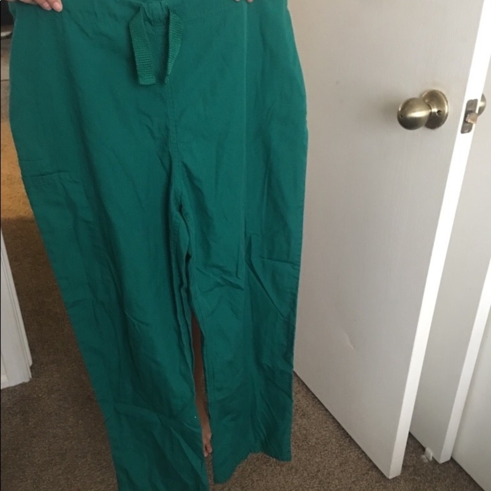 Scrub set - Picture 4 of 4